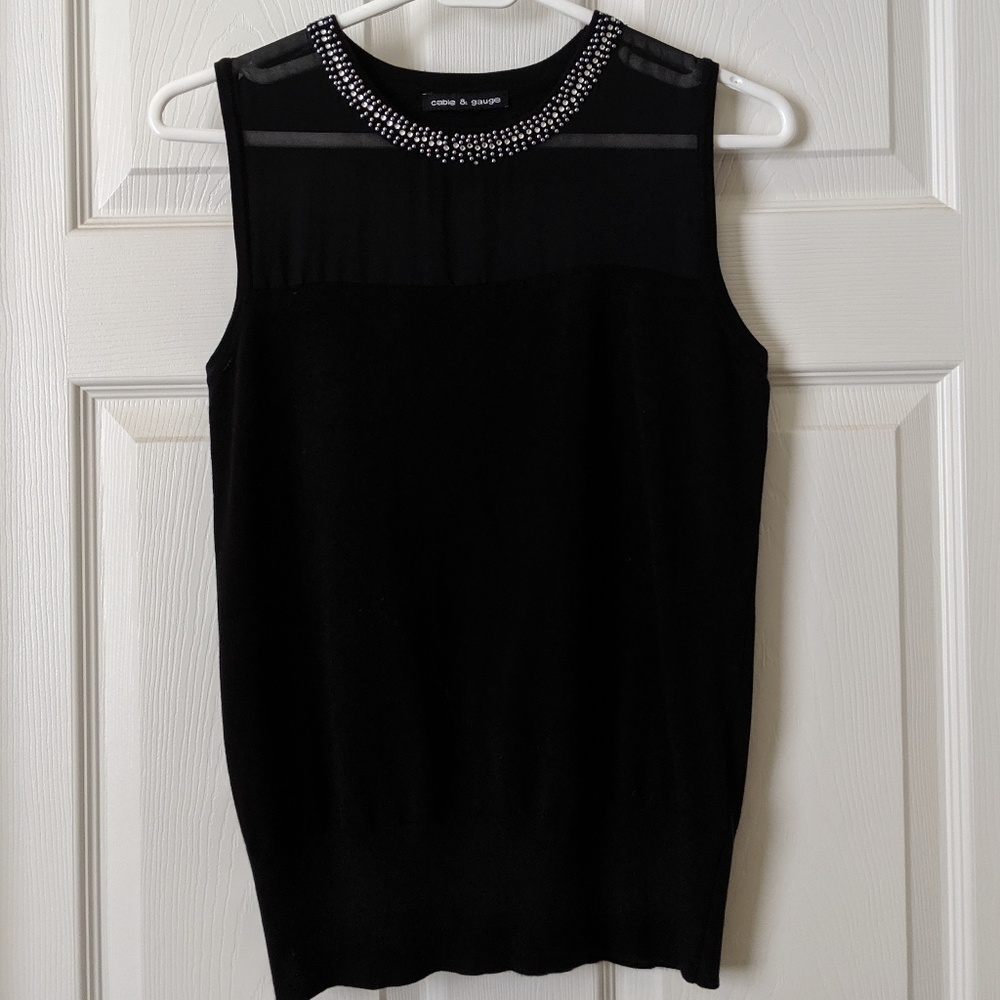 Cable and gauge sleeveless top